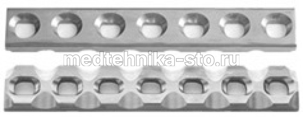 Пластина прямая узкая 13,5х4,5 мм, дл. 196 мм, 11 отв.